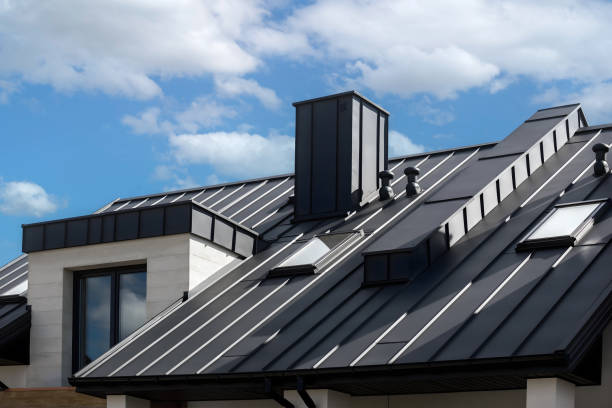 Best Roof Moss and Algae Removal  in Mount Vernon, OH
